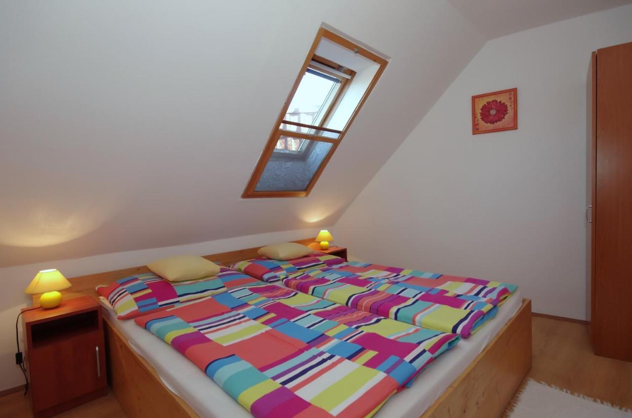 Hellasz Apartman Gyula Eksteriør billede